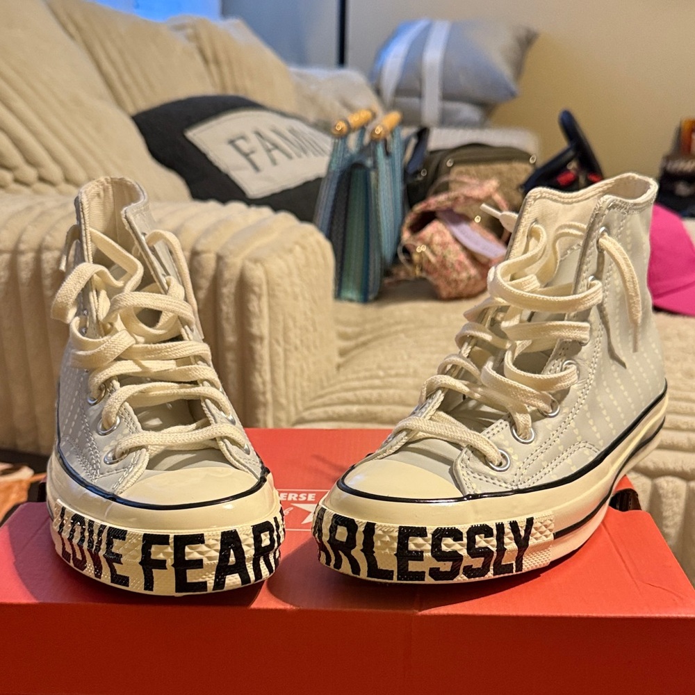NIB! Rare Converse Love Fearlessly Leather High-Top Sneakers - Blue/white